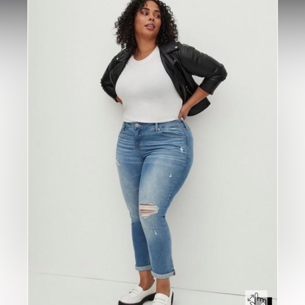 Torrid Boyfriend Straight Vintage Stretch Mid-Rise Jean NWT Sz 14S